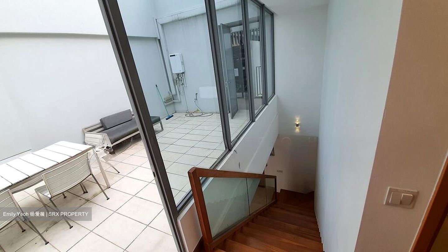 Centro Residences (D20), Condominium #496642131